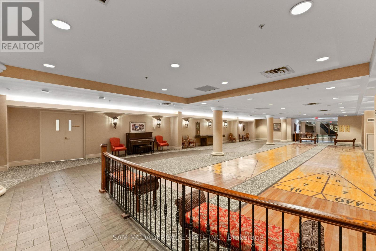 Photo 24 of 211 350 Princess Royal Drive, Mississauga ON