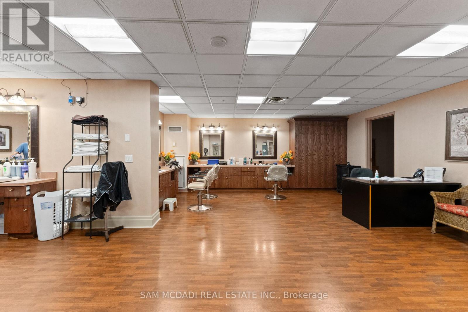 Photo 35 of 211 350 Princess Royal Drive, Mississauga ON
