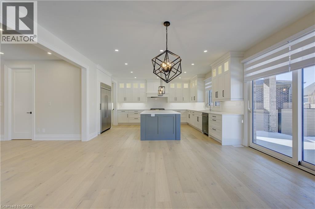 Photo 22 of 47 Pioneer Ridge Drive, Kitchener ON