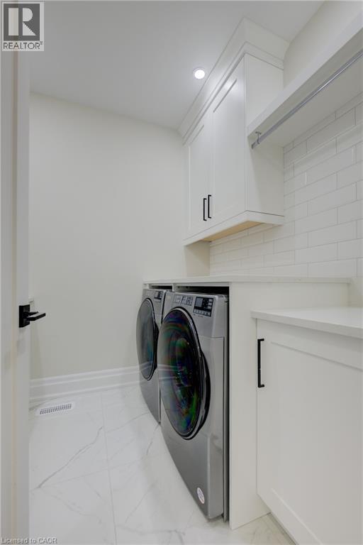 Photo 2 of 47 Pioneer Ridge Drive, Kitchener ON