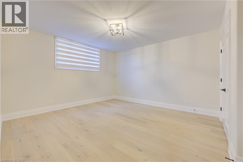 Photo 4 of 47 Pioneer Ridge Drive, Kitchener ON