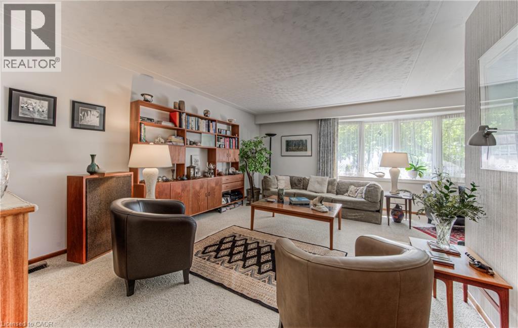 Photo 10 of 554 Sprucehill Avenue, Waterloo ON
