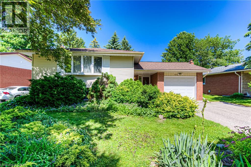 Photo 2 of 554 Sprucehill Avenue, Waterloo ON