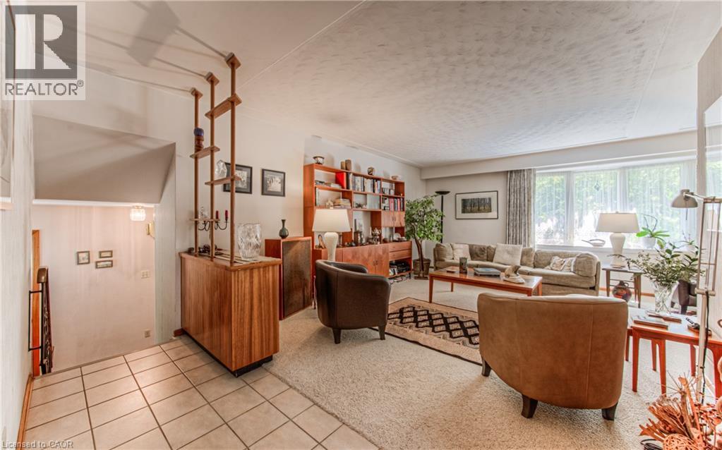 Photo 21 of 554 Sprucehill Avenue, Waterloo ON
