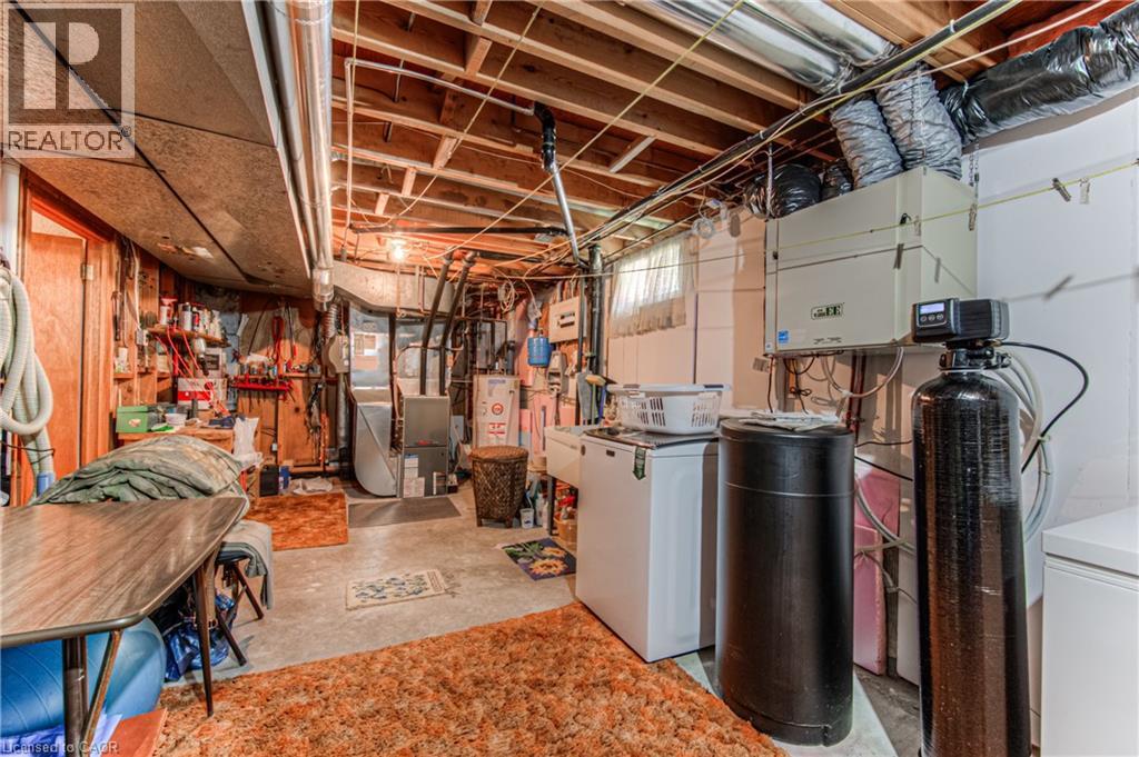 Photo 28 of 554 Sprucehill Avenue, Waterloo ON