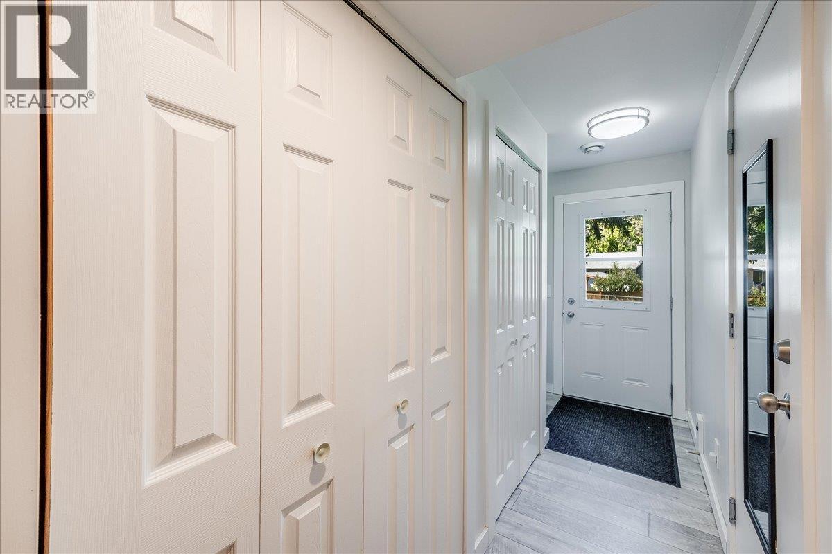 1916 Riverside Crescent, Castlegar