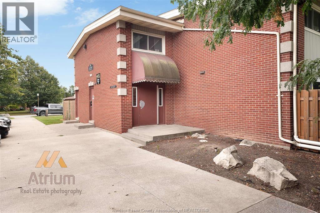 Photo 4 of 1990 Columbia Court Unit 22, Windsor ON