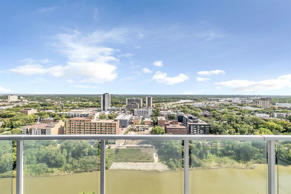 Photo 6 of 2103 390 Assiniboine Avenue, Winnipeg MB