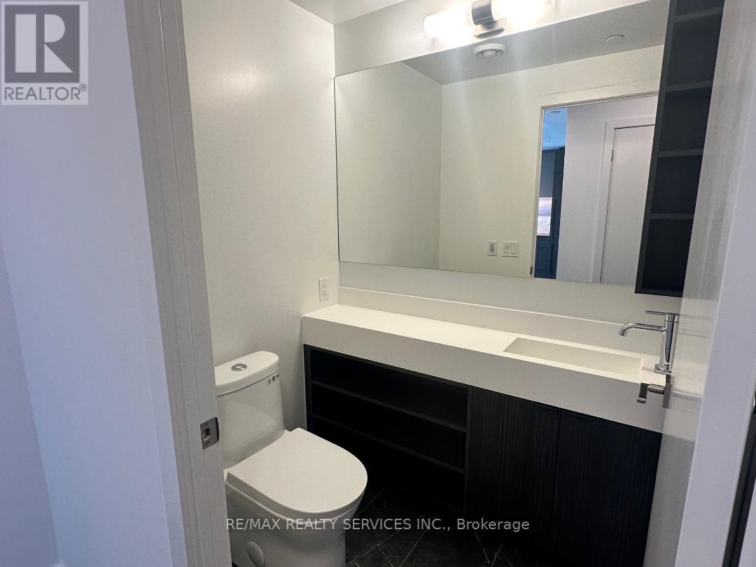 Photo 23 of 5612 252 Church Street, Toronto ON