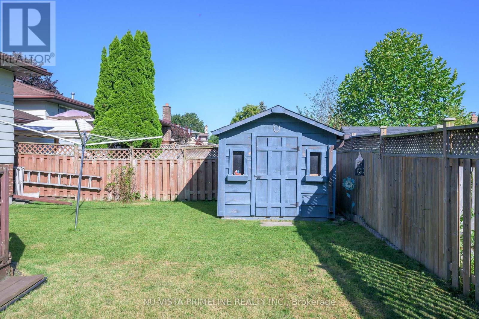 Photo 23 of 8 Tumbleweed Crescent, London South ON