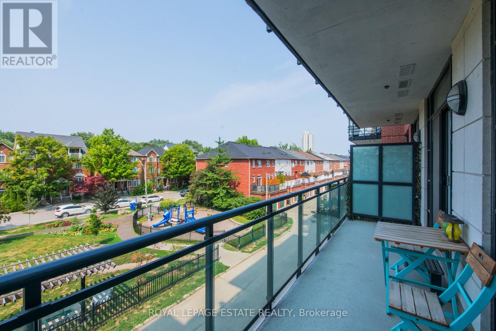 Photo 5 of 328 88 Colgate Avenue, Toronto ON
