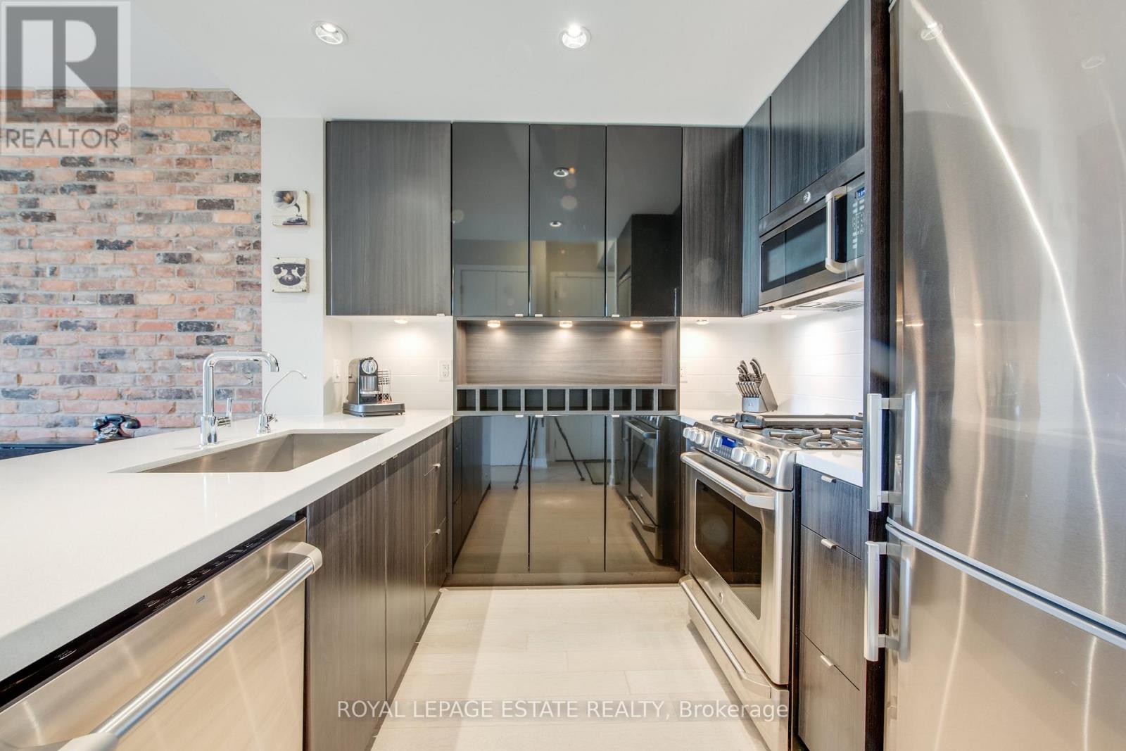 Photo 2 of 328 88 Colgate Avenue, Toronto ON