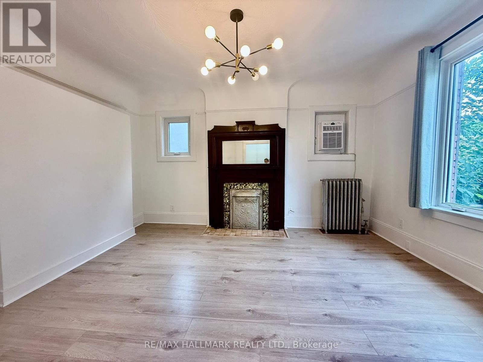 Photo 7 of Main 285 Bain Avenue, Toronto ON