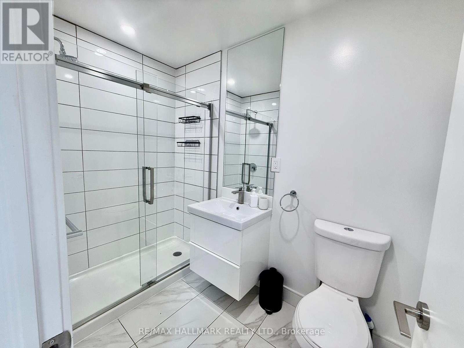 Photo 8 of Main 285 Bain Avenue, Toronto ON
