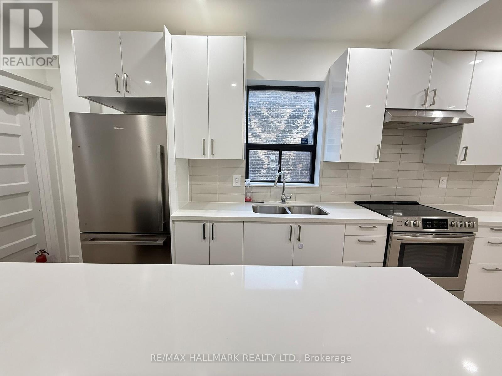 Photo 19 of Main 285 Bain Avenue, Toronto ON