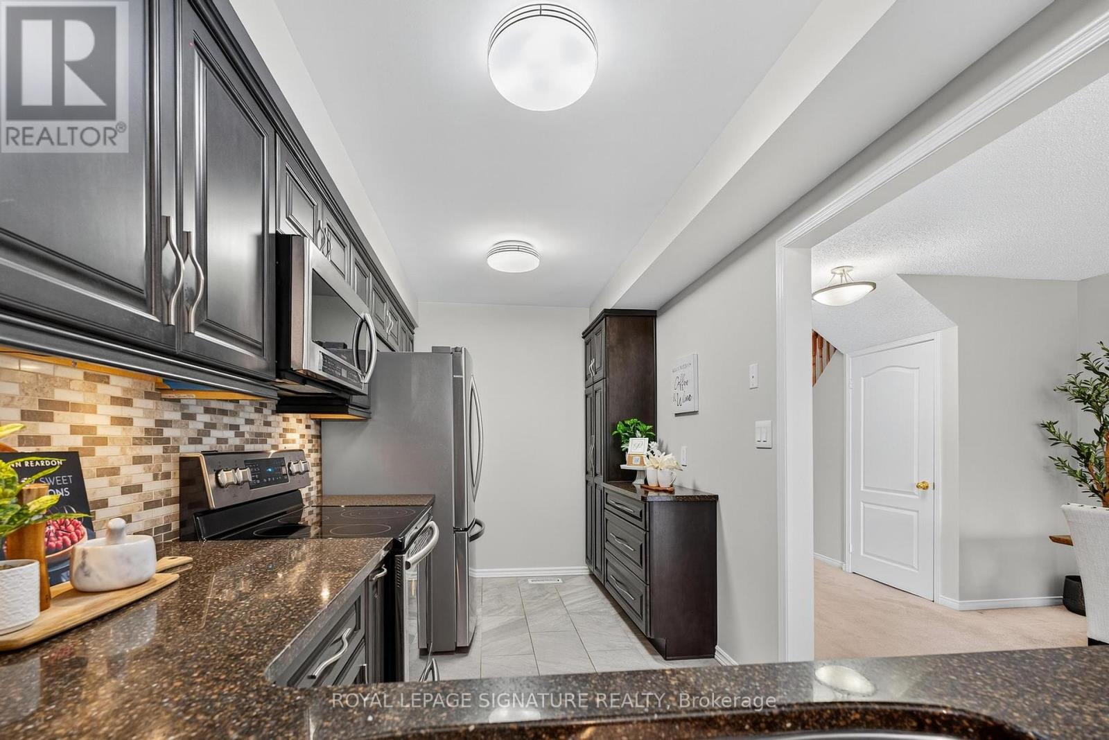 Photo 2 of 36 1867 Kingston Road, Pickering ON