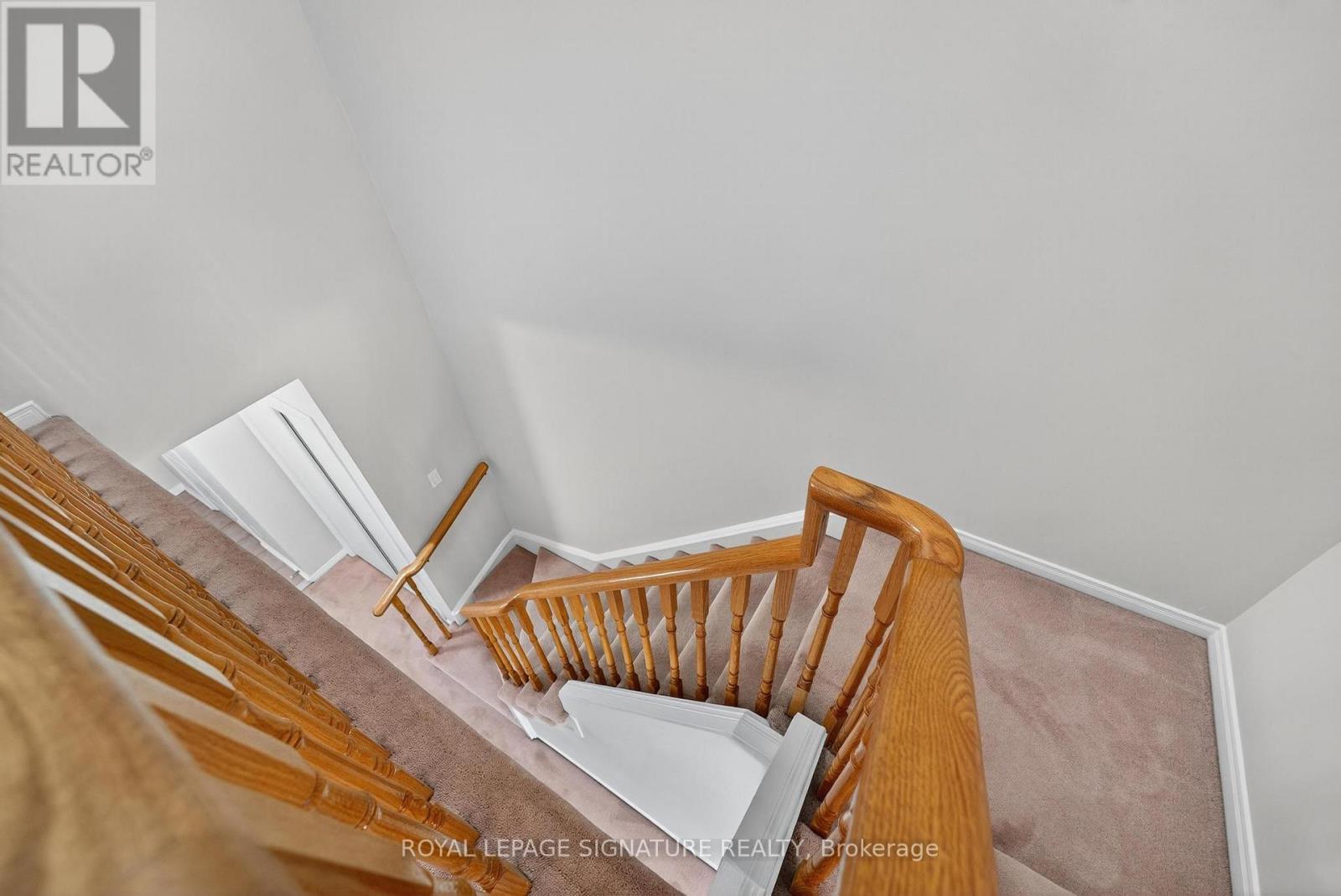 Photo 15 of 36 1867 Kingston Road, Pickering ON