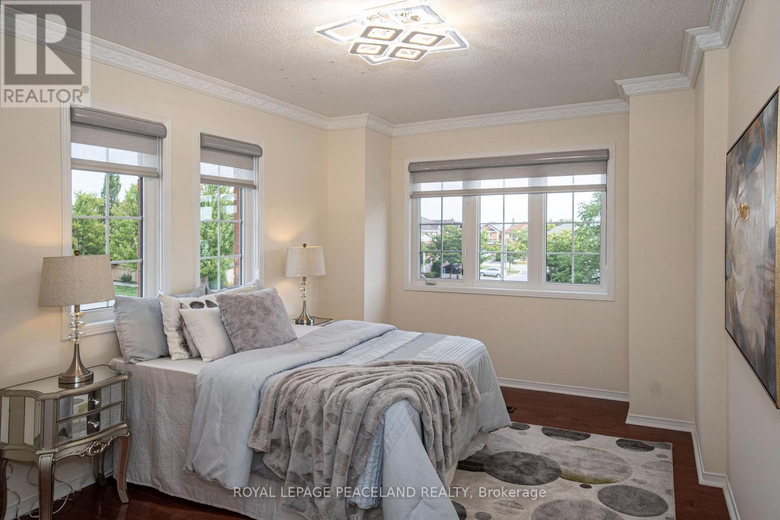 Photo 31 of 536 Forsyth Farm Drive, Whitchurchstouffville ON