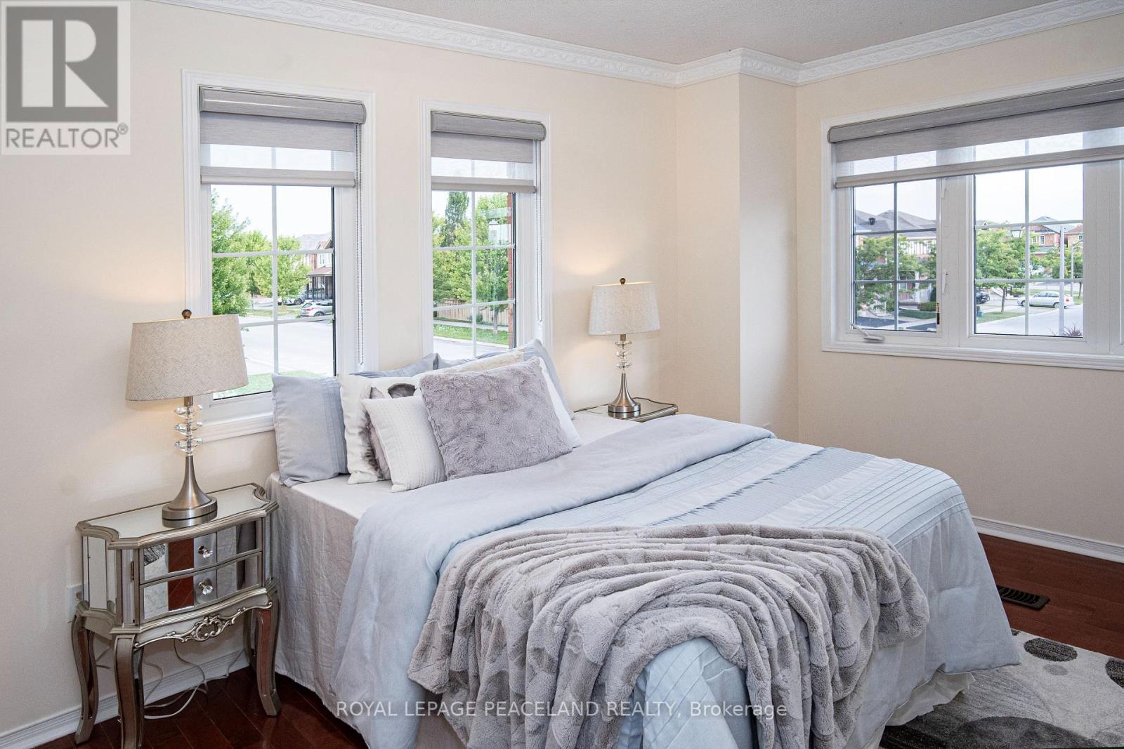 Photo 27 of 536 Forsyth Farm Drive, Whitchurchstouffville ON