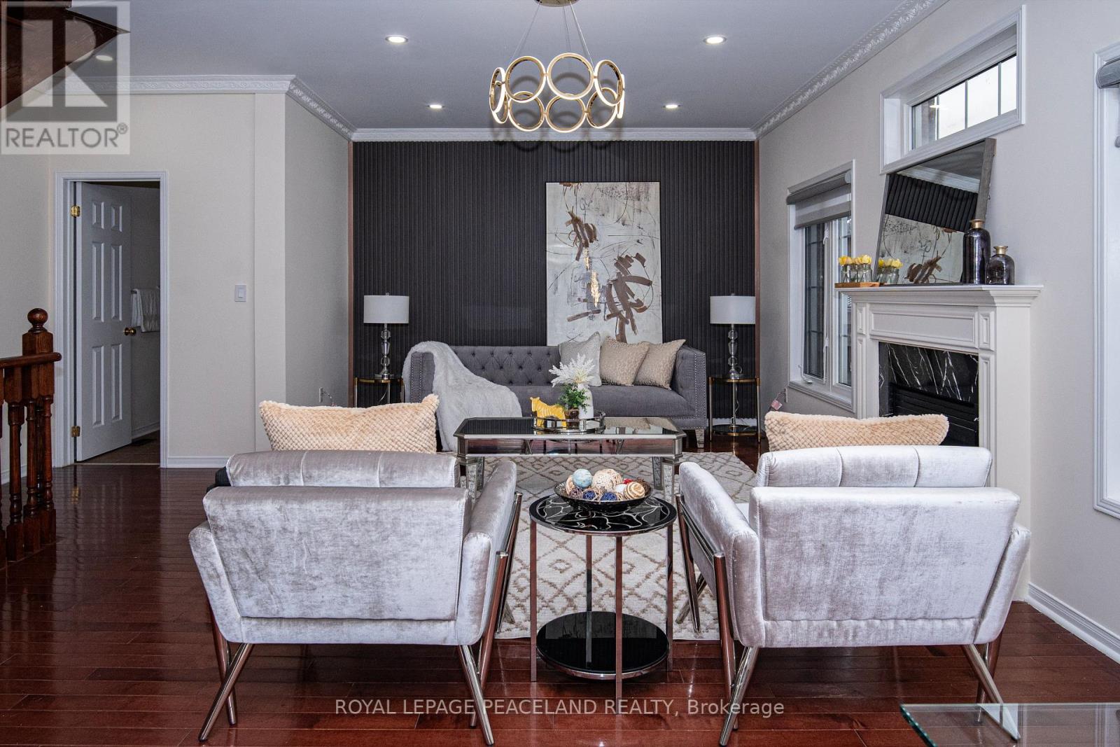 Photo 33 of 536 Forsyth Farm Drive, Whitchurchstouffville ON