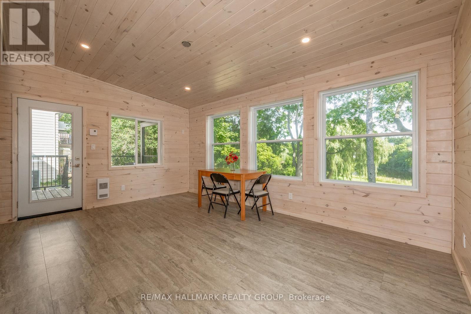 Photo 12 of 108 Clothier Street E, North Grenville ON