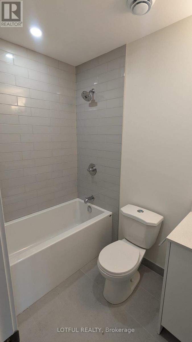 Photo 4 of 203 630 Churchill Avenue N, Ottawa ON