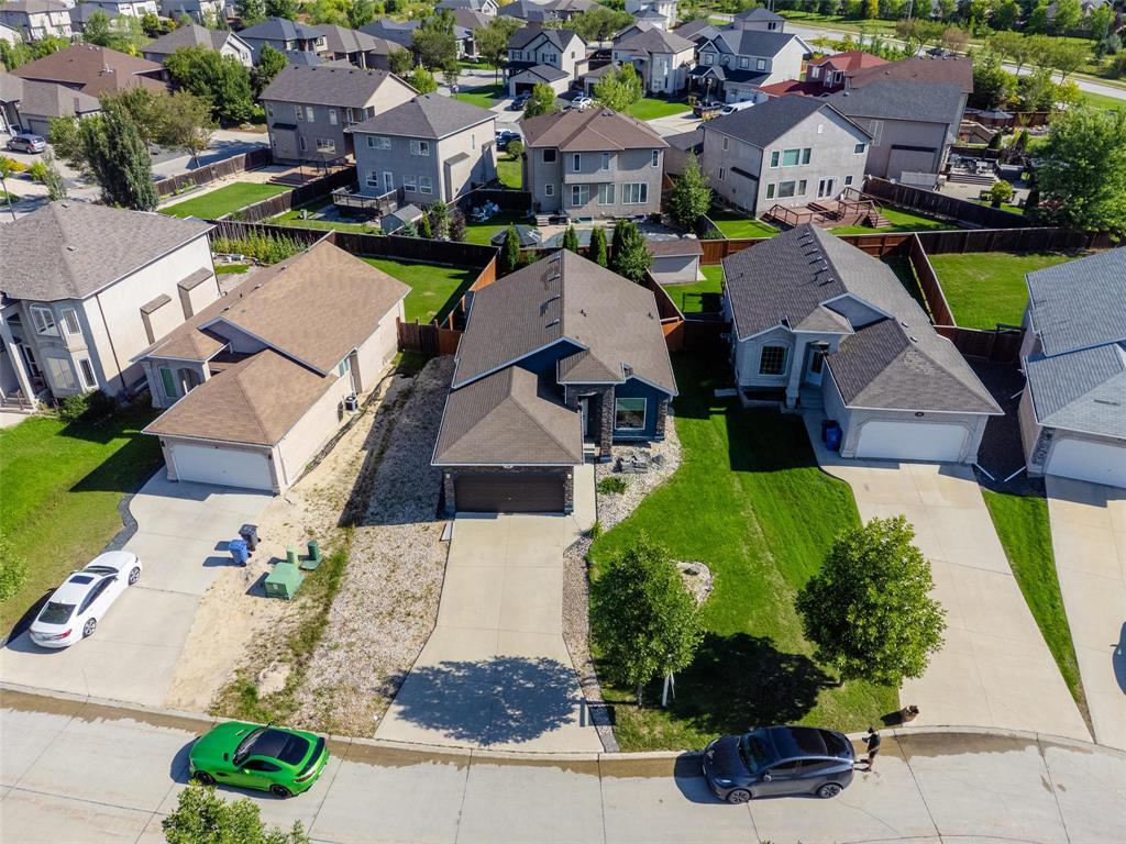 Photo 3 of 14 Prairie Sky Drive, Winnipeg MB