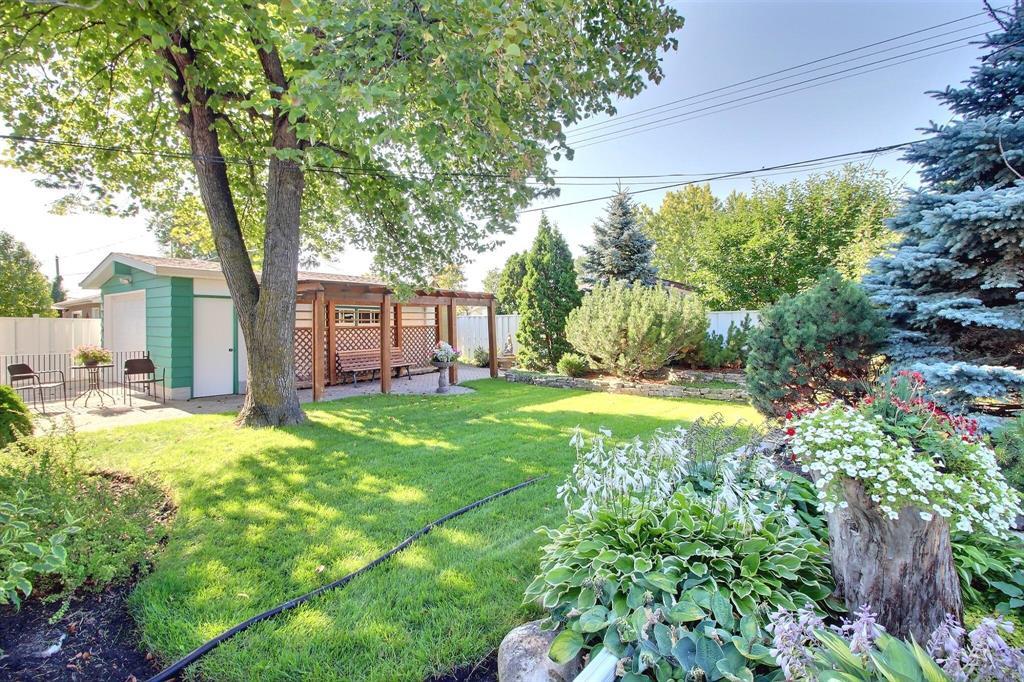 Photo 23 of 8 Kirkwall Crescent, Winnipeg MB