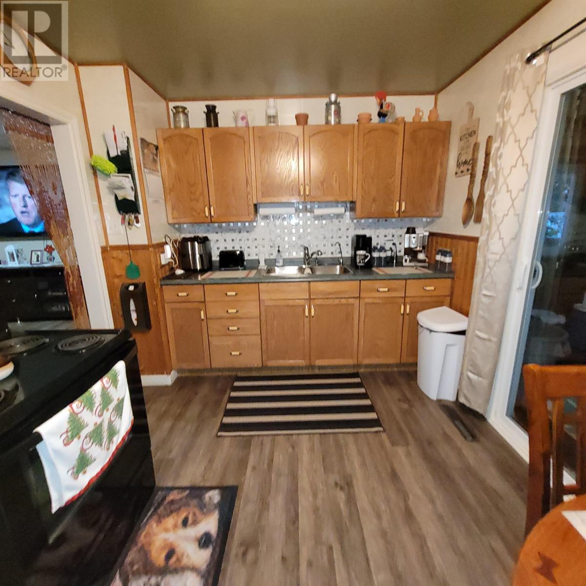Photo 17 of 25 Manitou Road, Manitouwadge ON