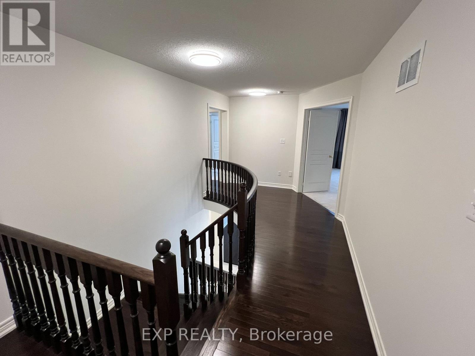 Photo 7 of 1223 Atkins Drive, Newmarket ON