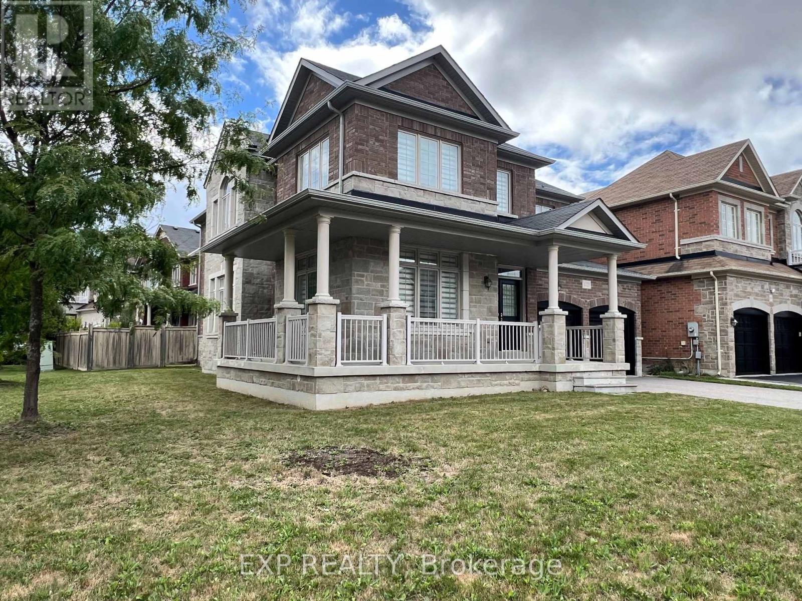 Photo 18 of 1223 Atkins Drive, Newmarket ON