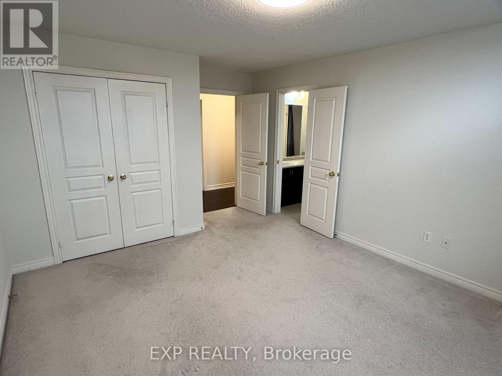 Photo 14 of 1223 Atkins Drive, Newmarket ON