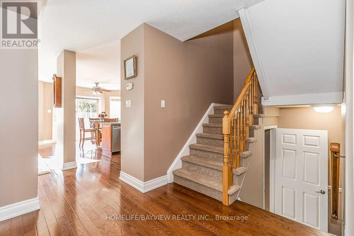 Photo 20 of Main 644 Mcbean Avenue, Newmarket ON