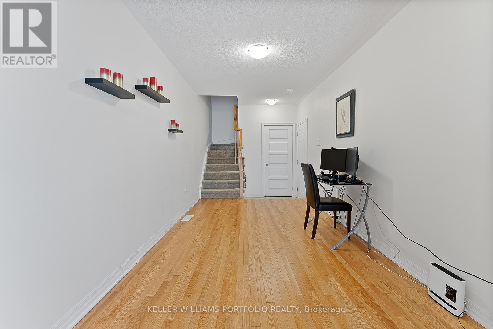 Photo 47 of 137 Bravo Lane, Newmarket ON