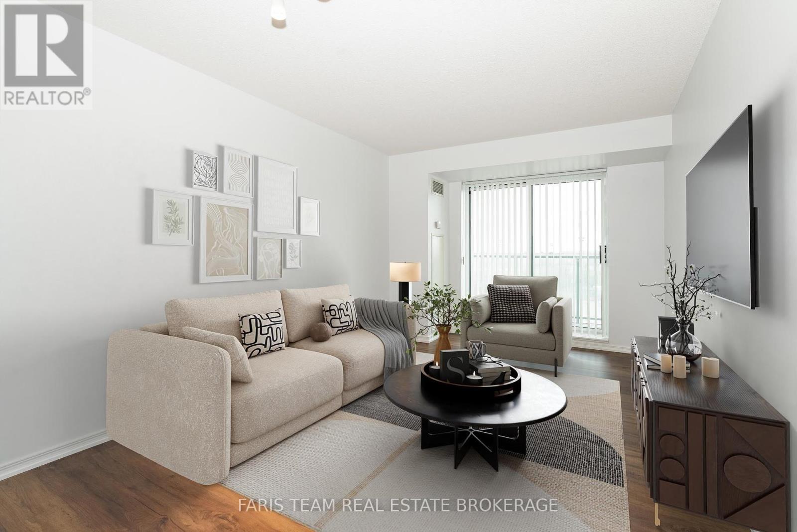 Photo 31 of 407 11 Oneida Crescent, Richmond Hill ON