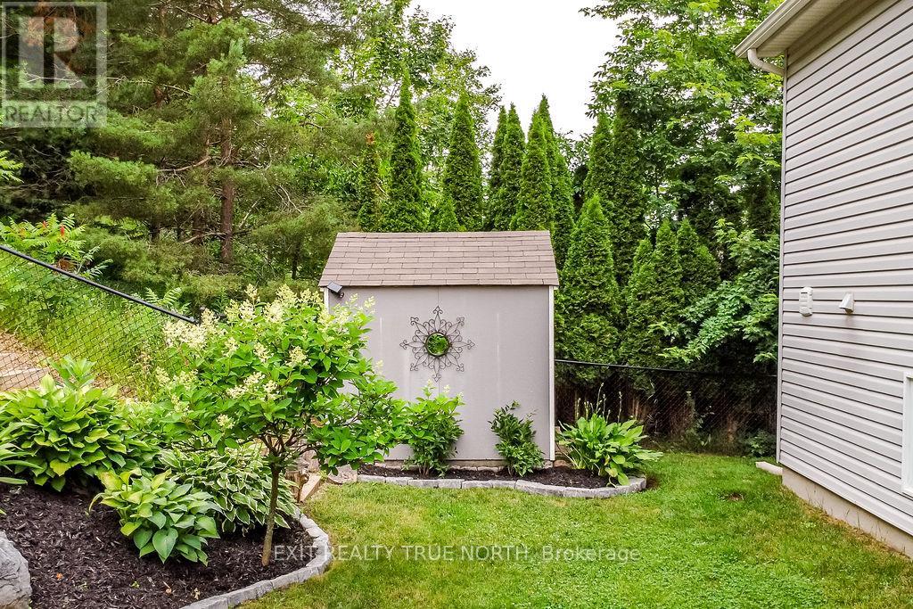 Photo 41 of 24 Ironwood Trail, Oromedonte ON