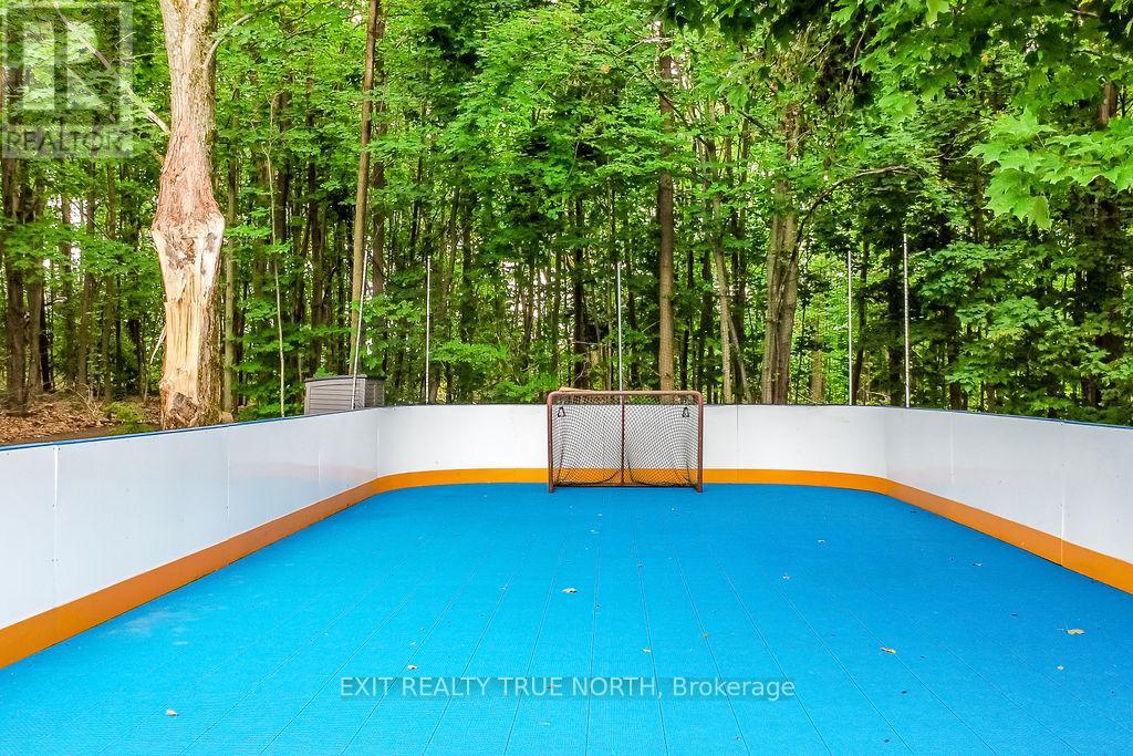 Photo 45 of 24 Ironwood Trail, Oromedonte ON