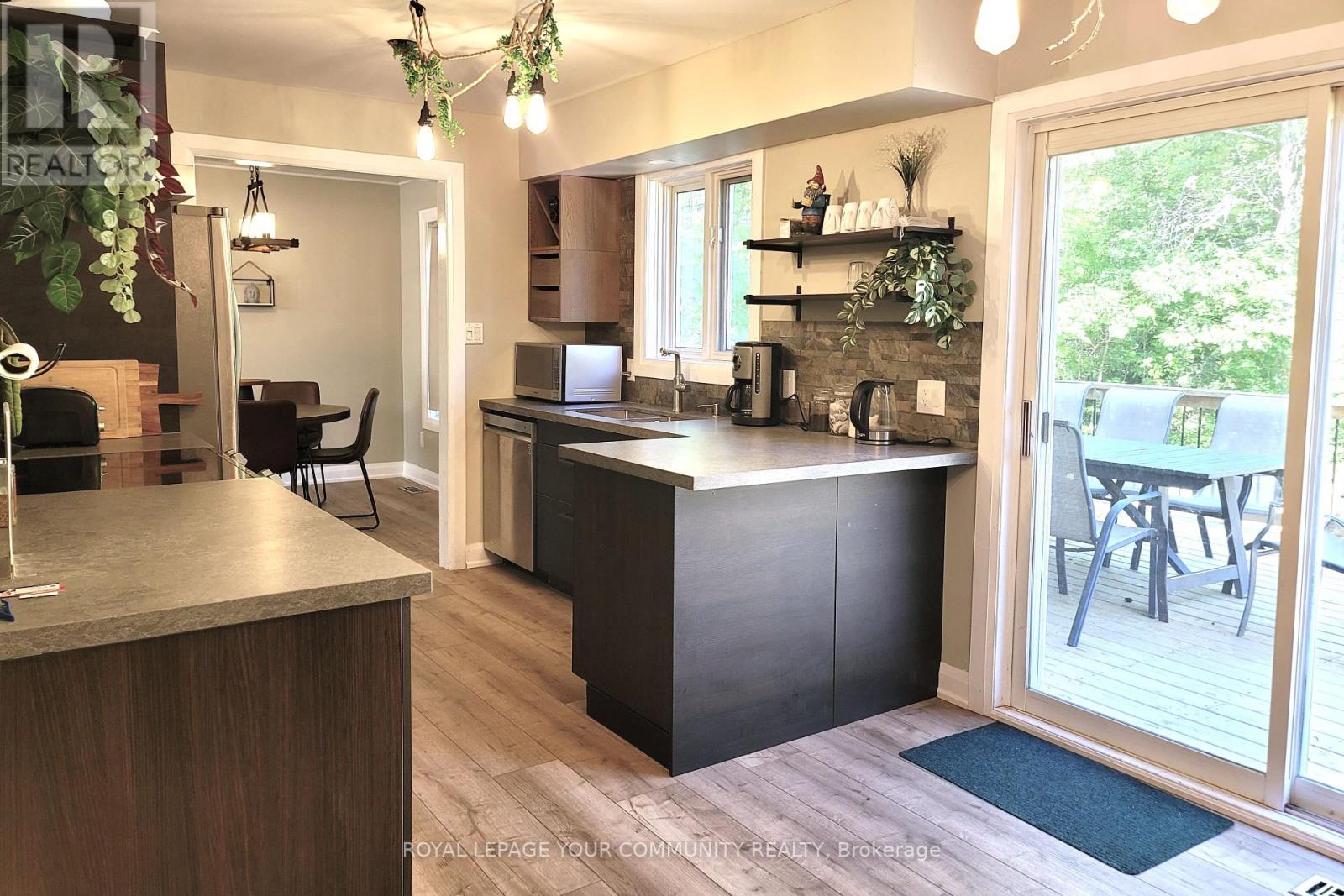 Photo 37 of 1138 Siesta Drive, Tiny ON