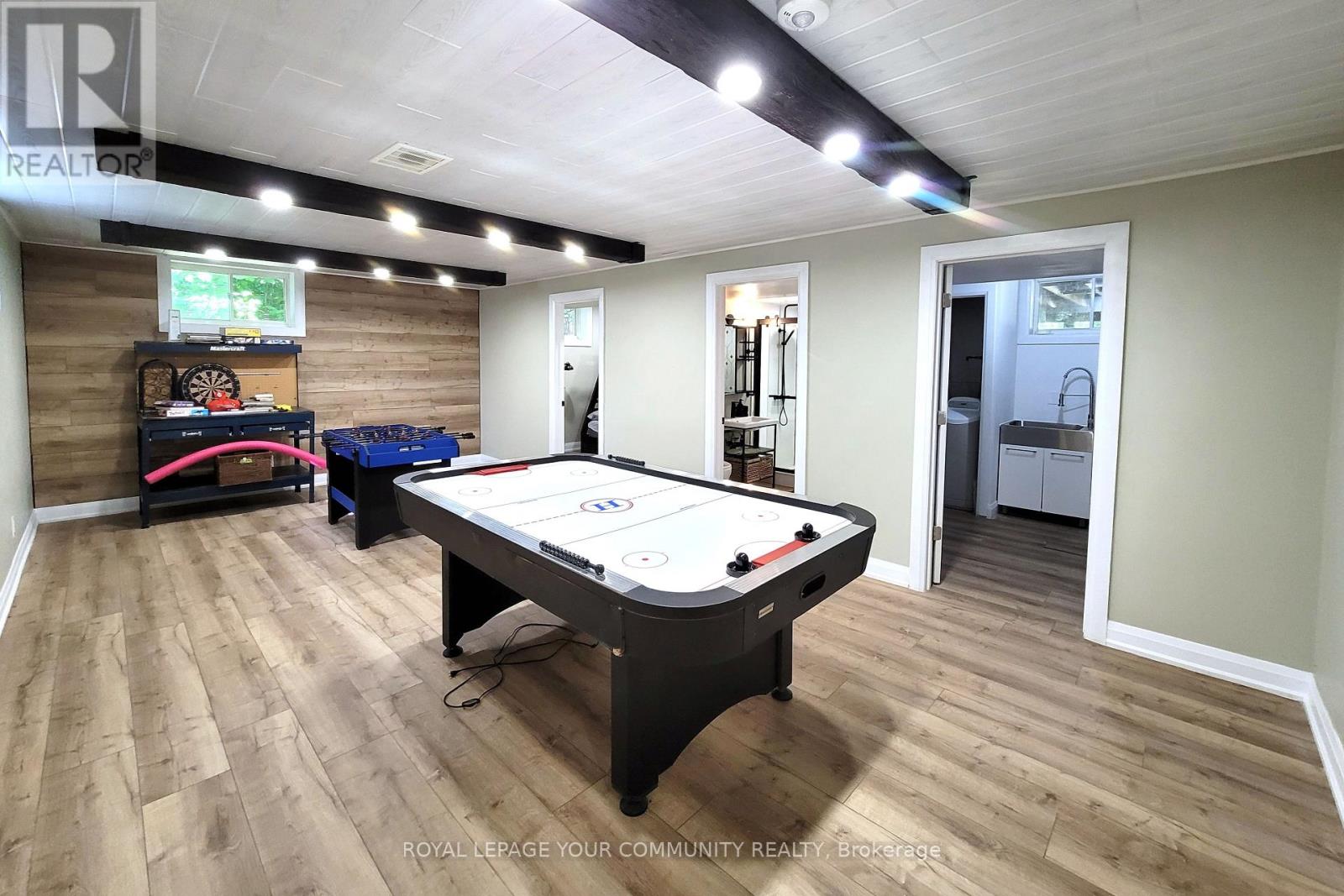 Photo 24 of 1138 Siesta Drive, Tiny ON
