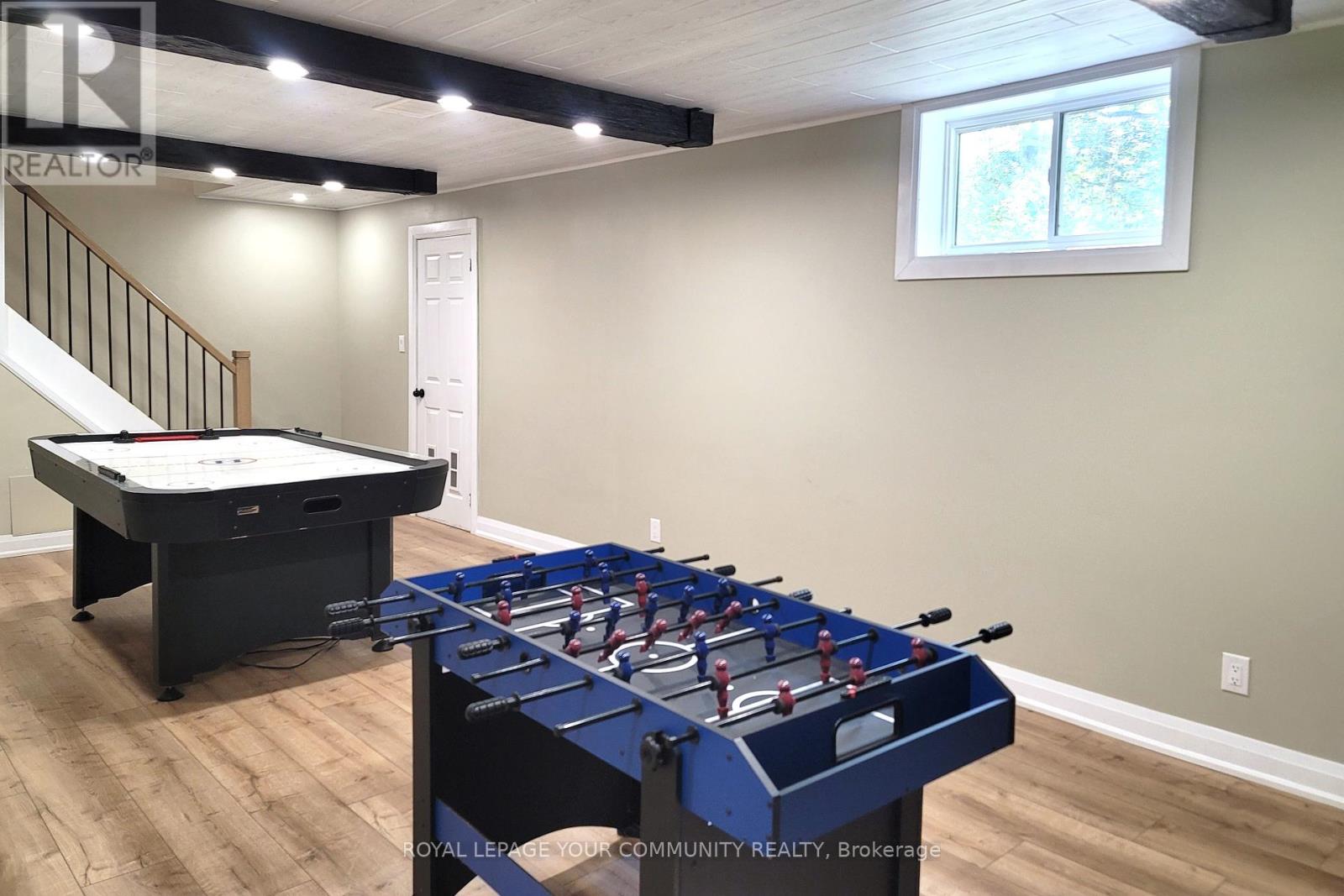Photo 2 of 1138 Siesta Drive, Tiny ON
