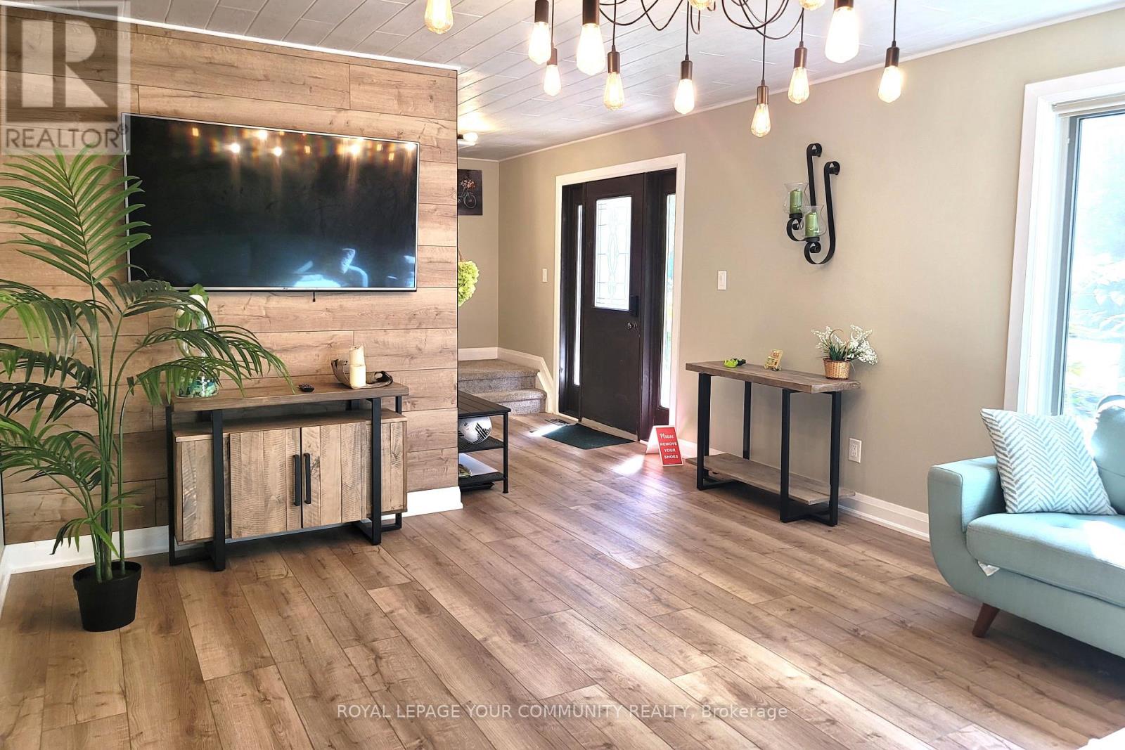 Photo 33 of 1138 Siesta Drive, Tiny ON