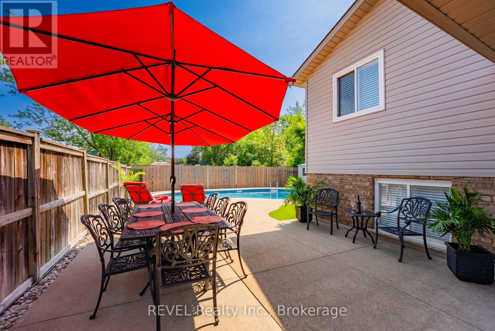 Photo 9 of 35 Hunter Drive, Welland ON
