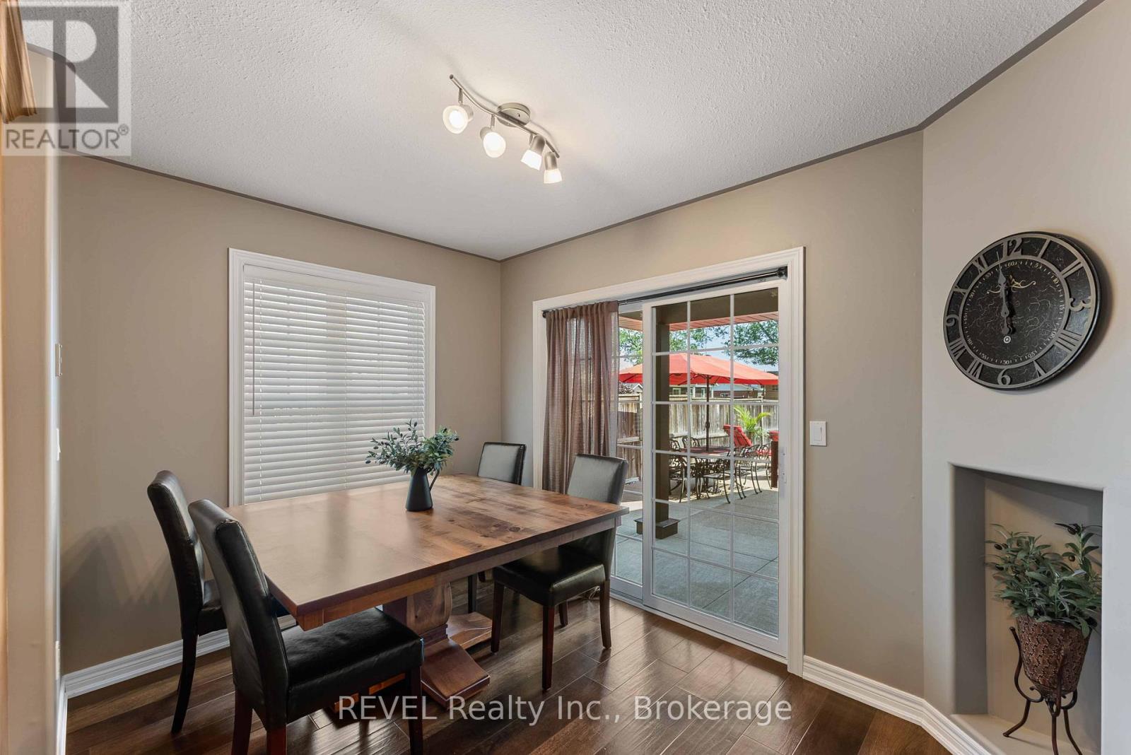 Photo 19 of 35 Hunter Drive, Welland ON