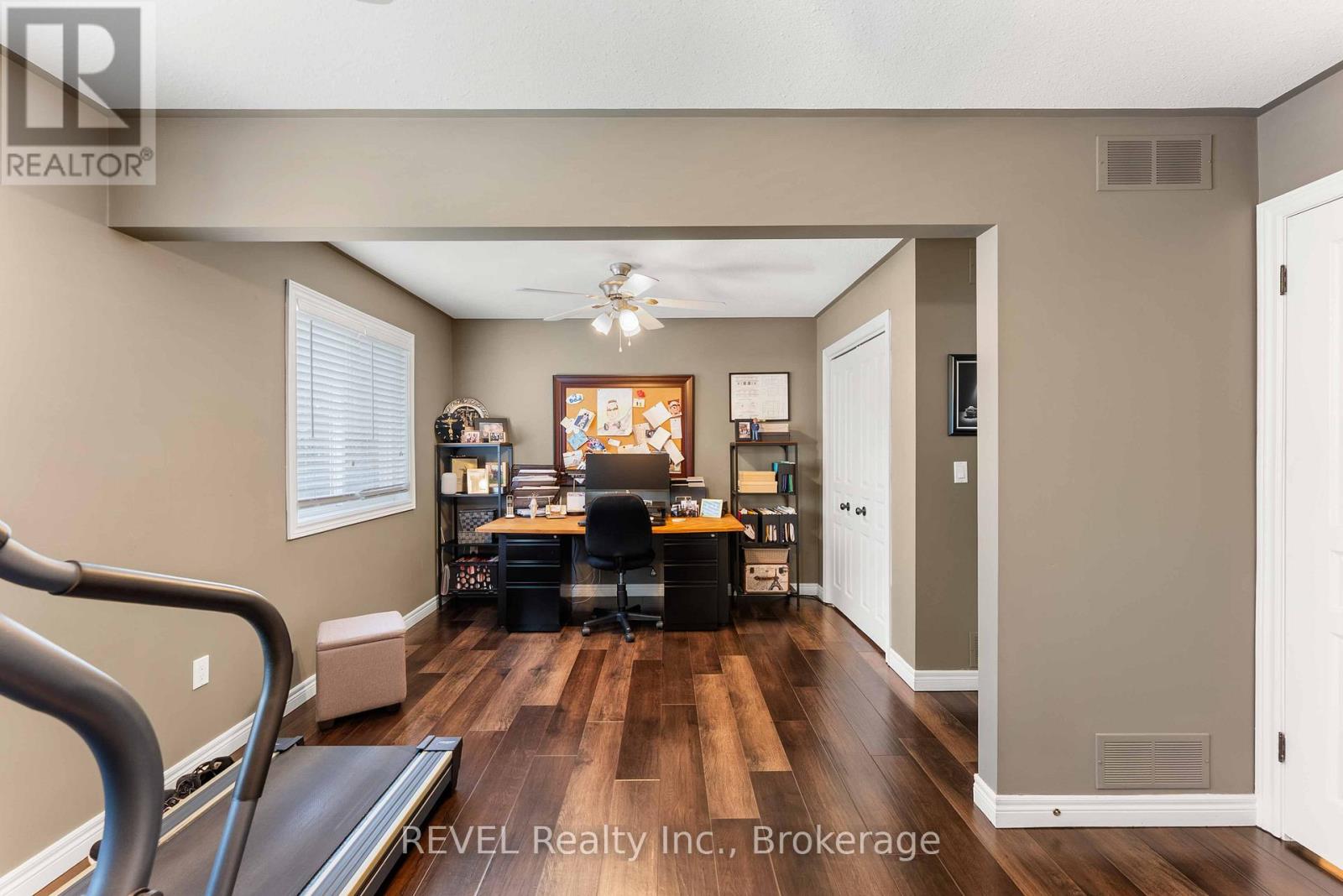 Photo 6 of 35 Hunter Drive, Welland ON