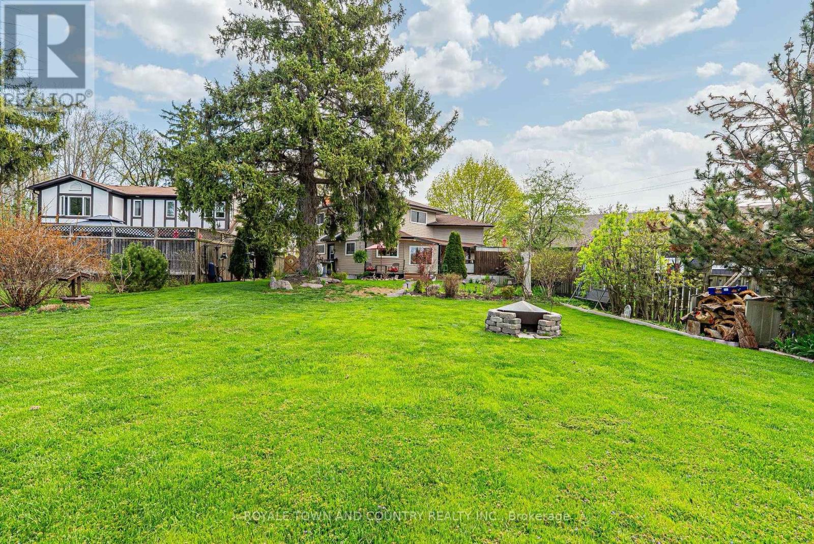 Photo 13 of 5090 Baldwin Street S, Whitby ON