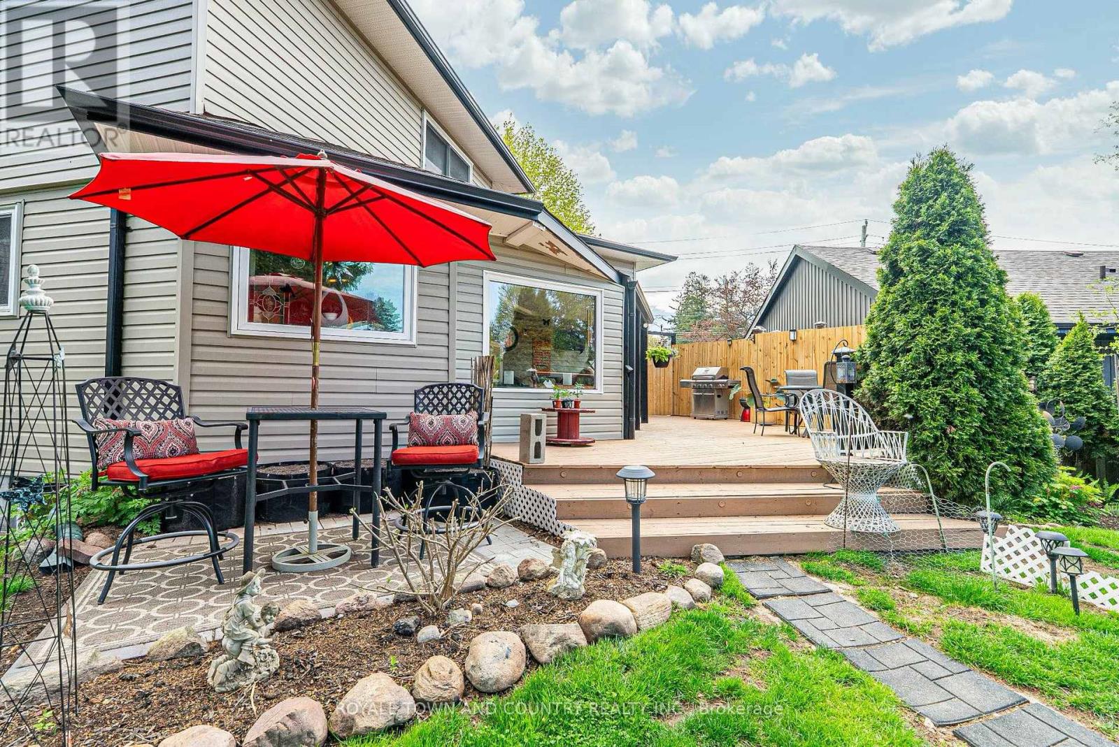 Photo 17 of 5090 Baldwin Street S, Whitby ON