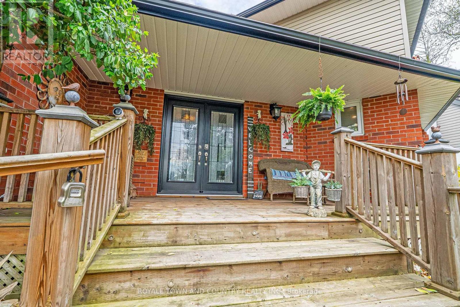 Photo 15 of 5090 Baldwin Street S, Whitby ON
