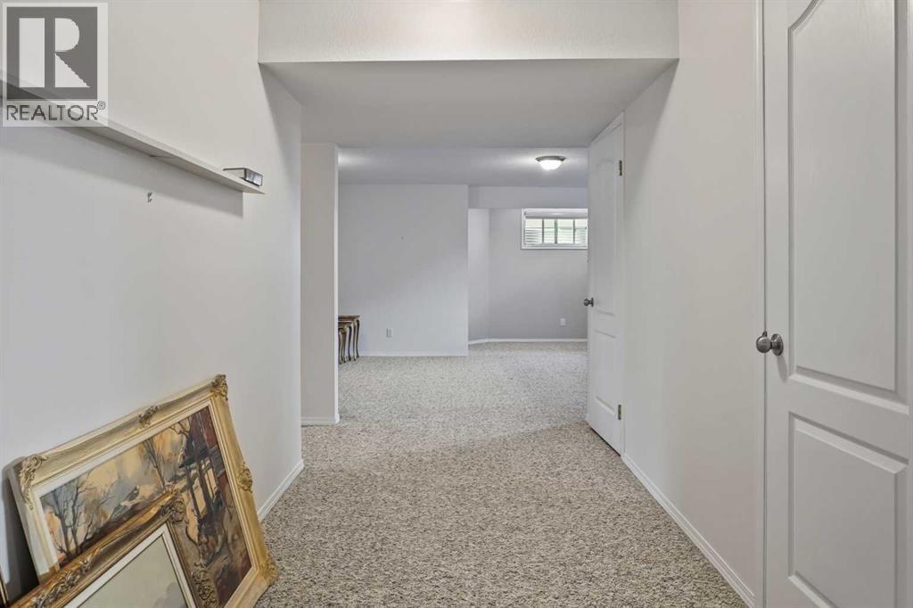 Photo 5 of 1 240 Heritage Boulevard W, Lethbridge AB