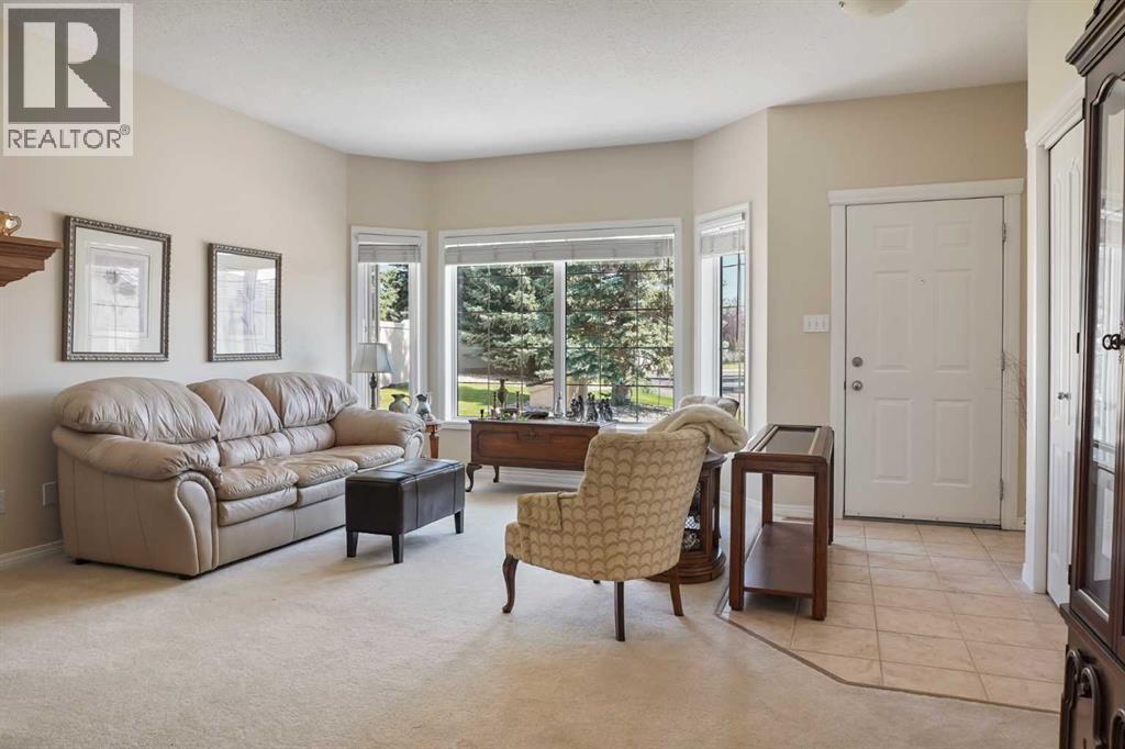 Photo 34 of 1 240 Heritage Boulevard W, Lethbridge AB