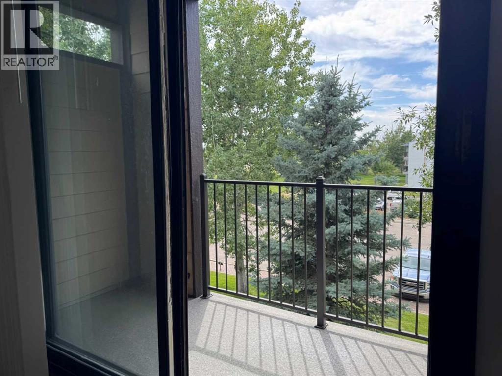 Photo 3 of 15 3440 23 Avenue S, Lethbridge AB